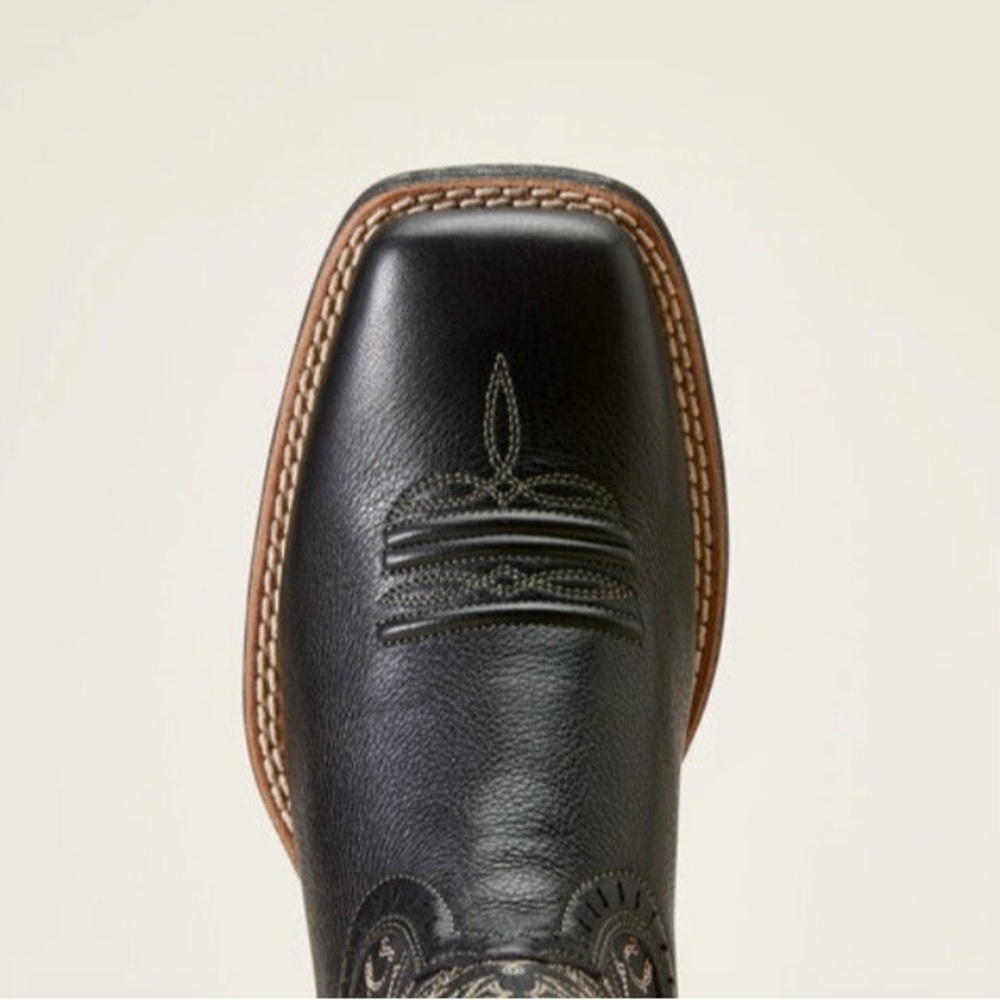 Ariat Women’s Black Leather RoundUp Remuda Wide Square Toe Western Cowgirl Boots - Picture 9 of 10